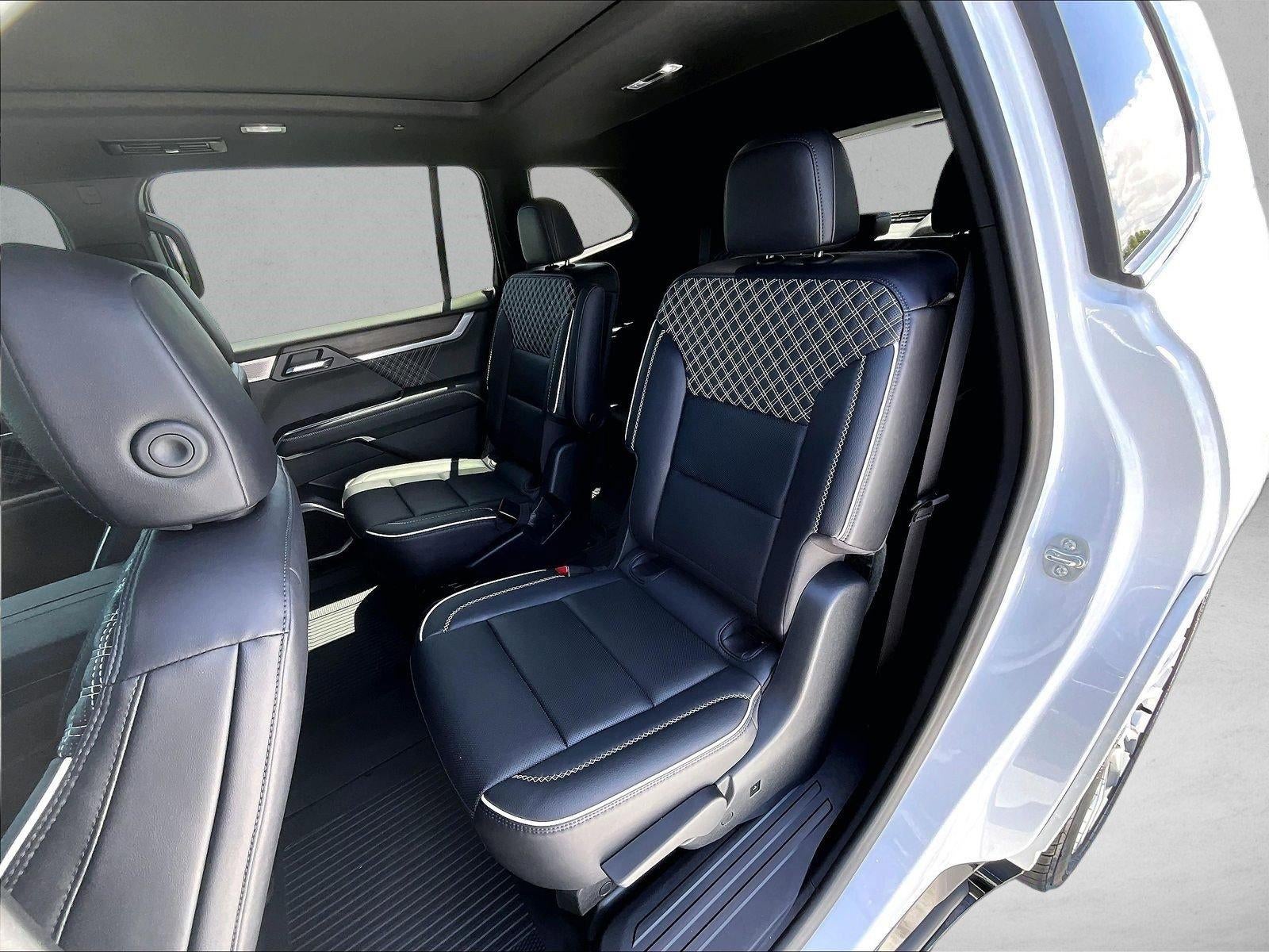 2024 GMC Acadia Denali