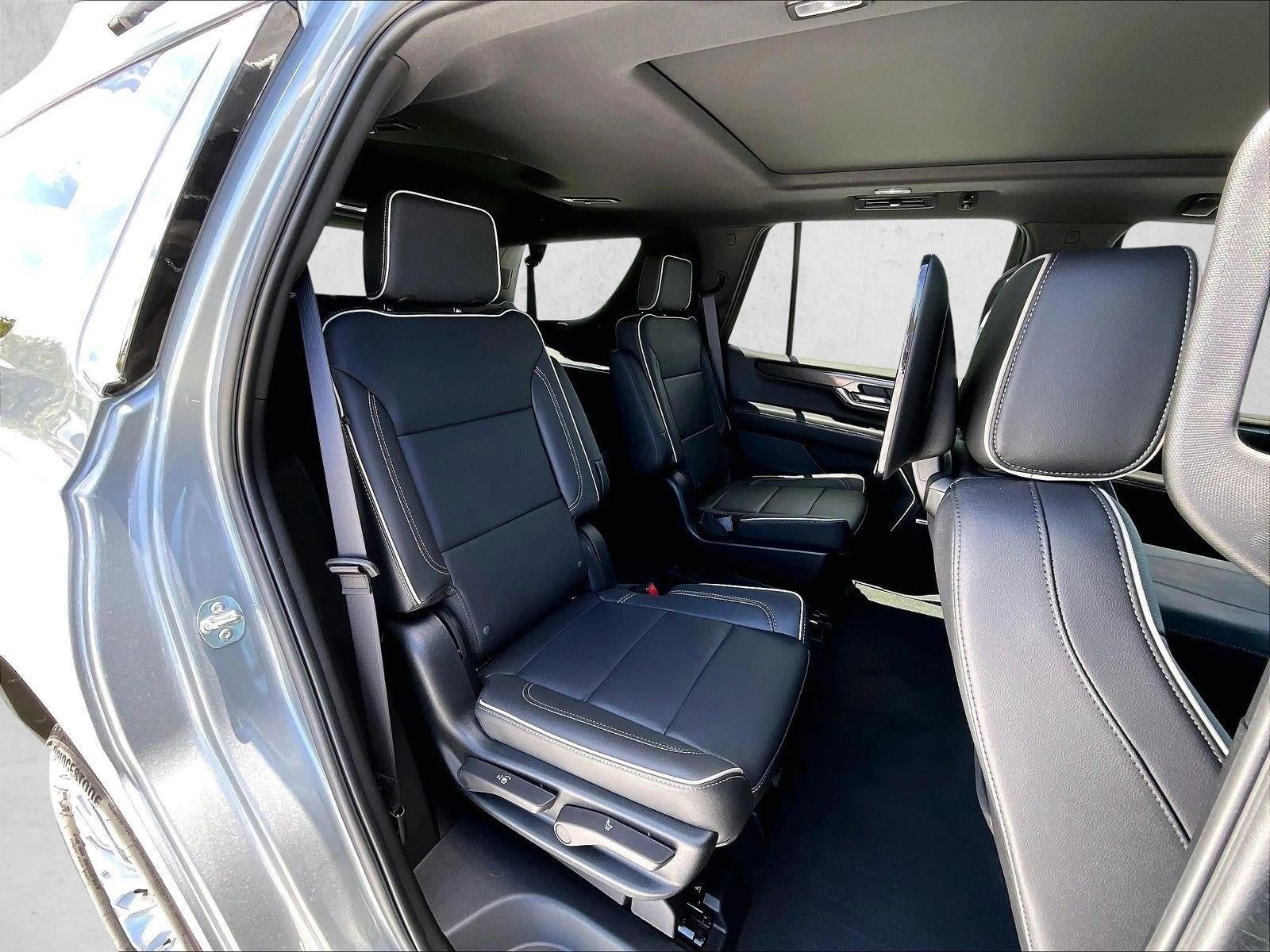 2025 GMC Yukon Base