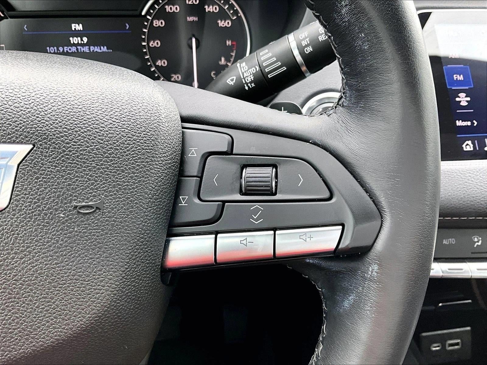 2022 Cadillac XT4 Premium Luxury