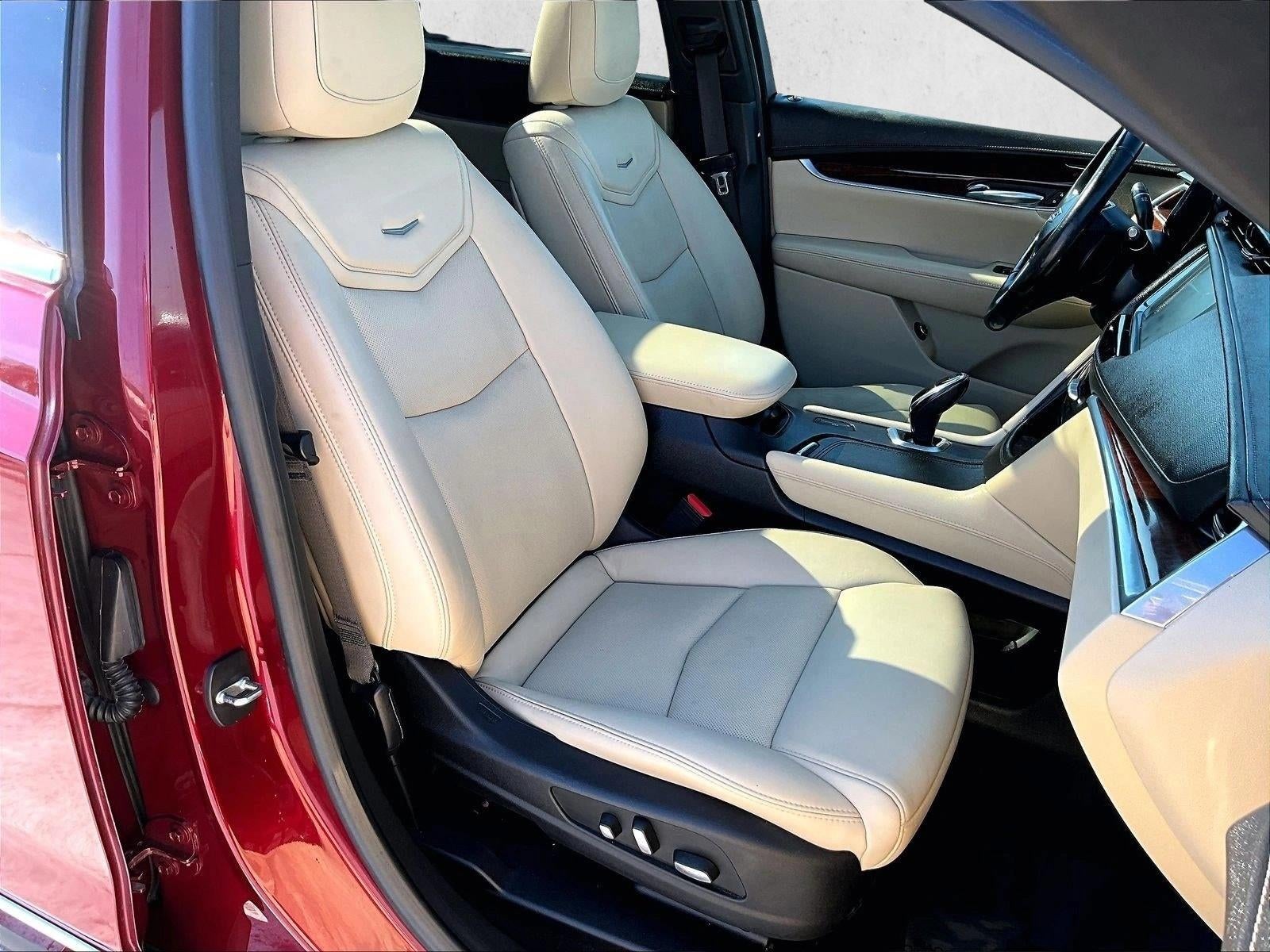 2018 Cadillac XT5 Luxury FWD