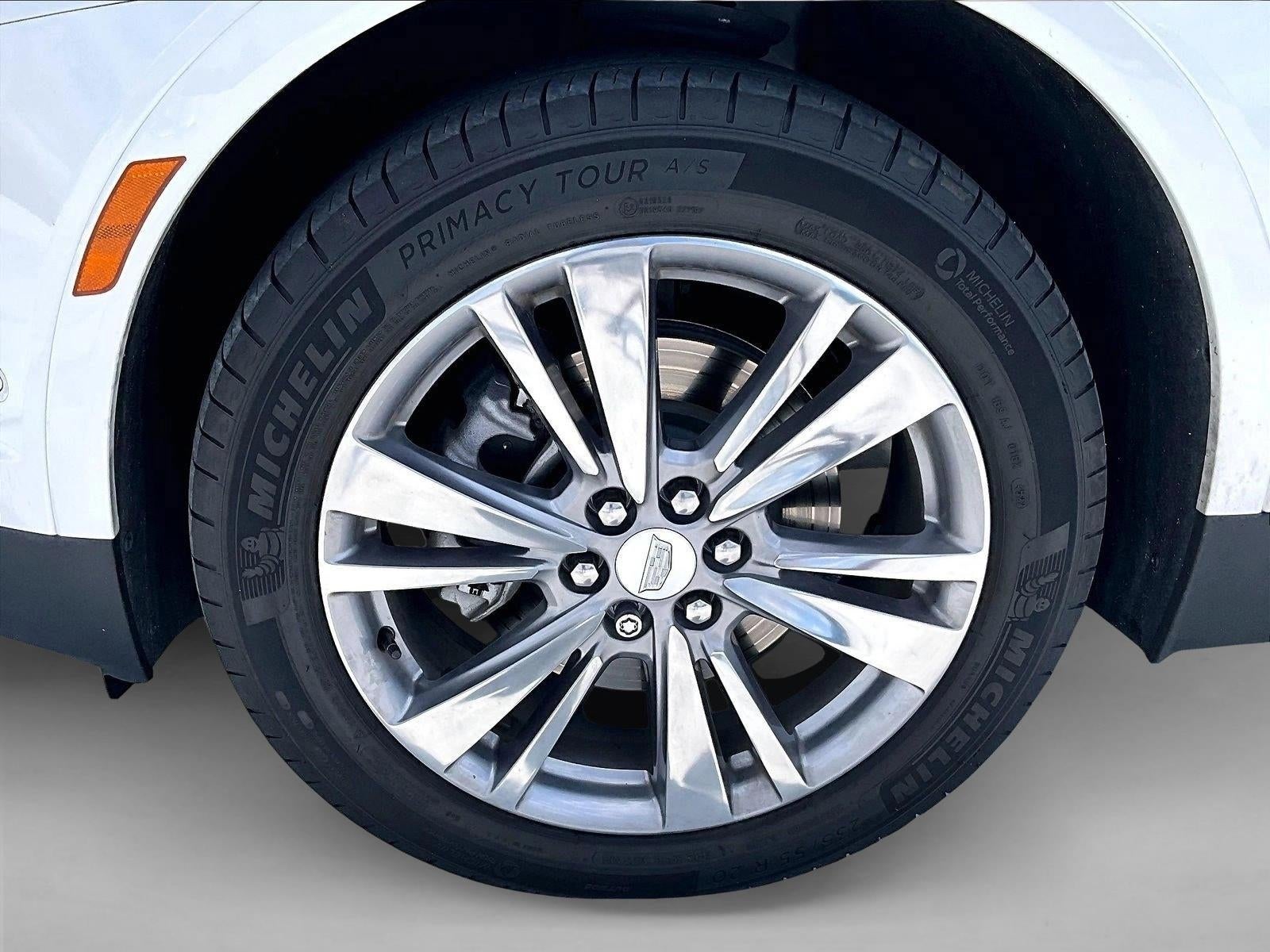 2023 Cadillac XT5 Base