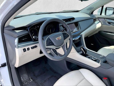 2023 Cadillac XT5 Base
