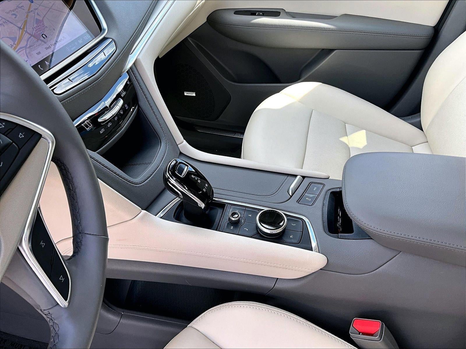 2023 Cadillac XT5 Base