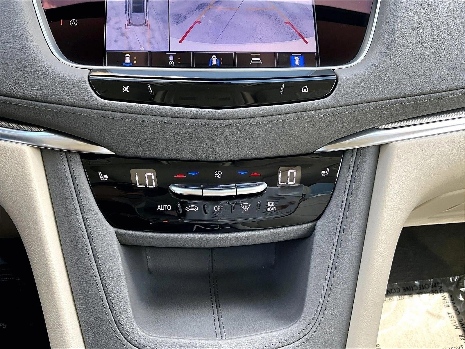 2023 Cadillac XT5 Base