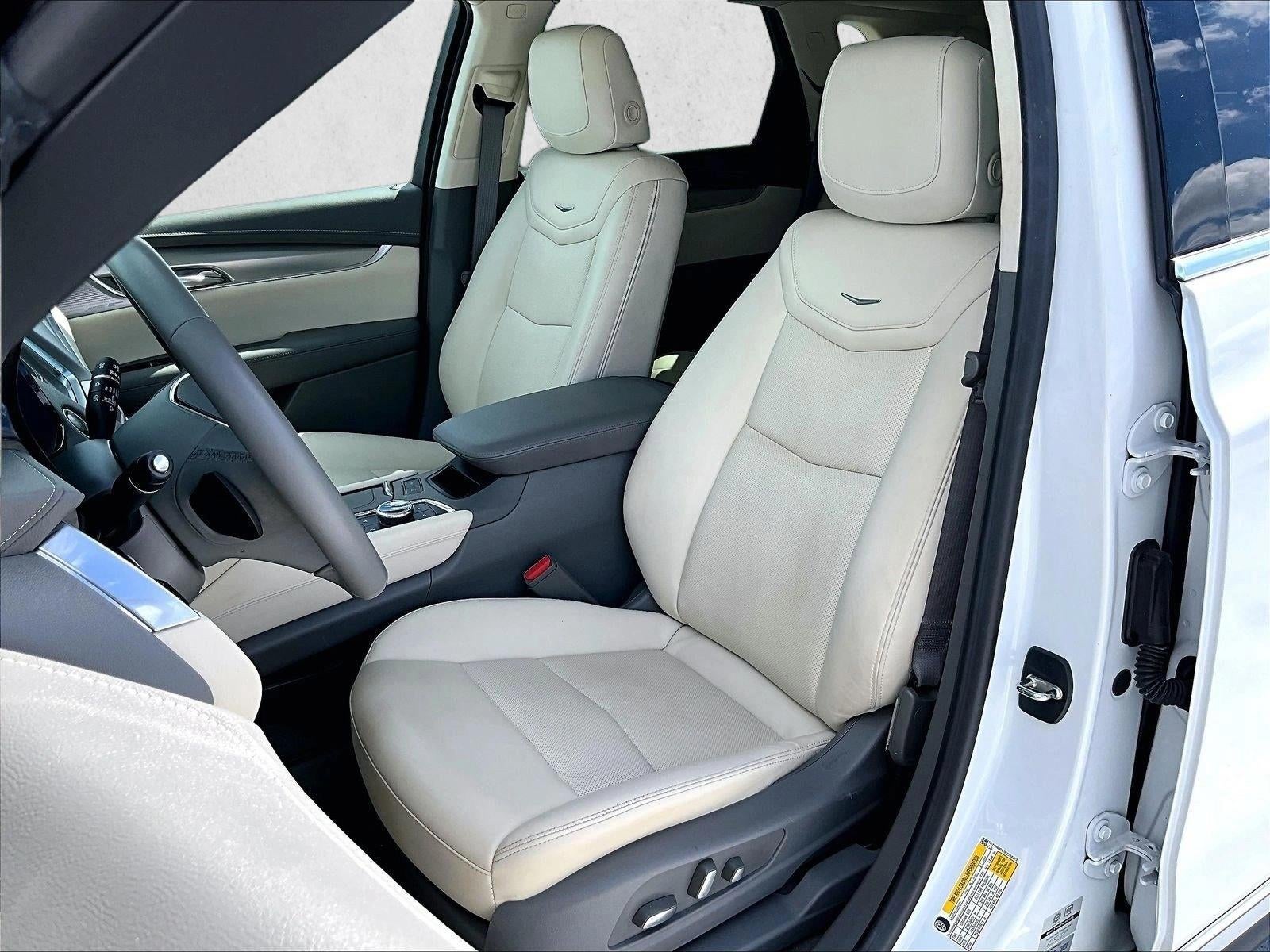 2023 Cadillac XT5 Base
