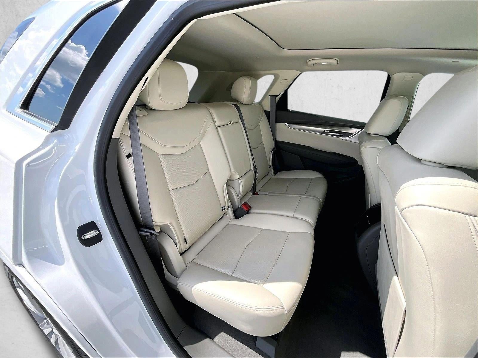 2023 Cadillac XT5 Base