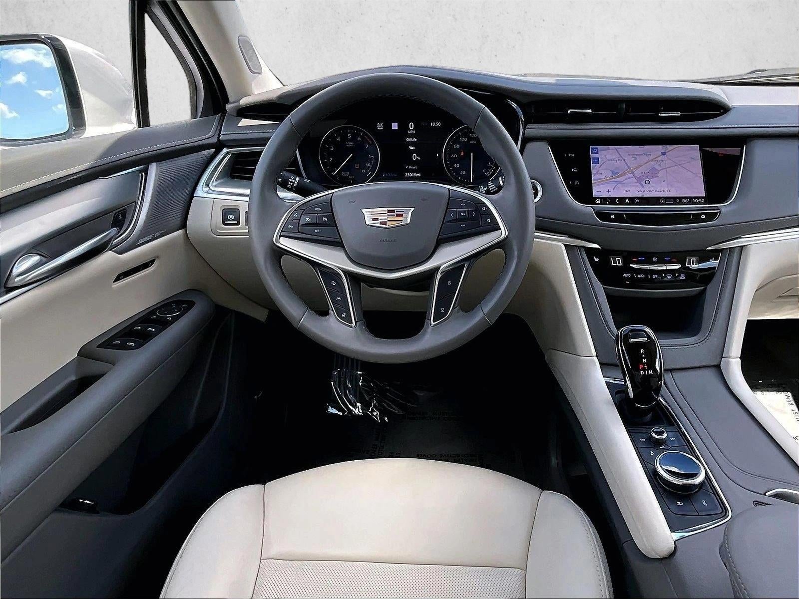 2023 Cadillac XT5 Base