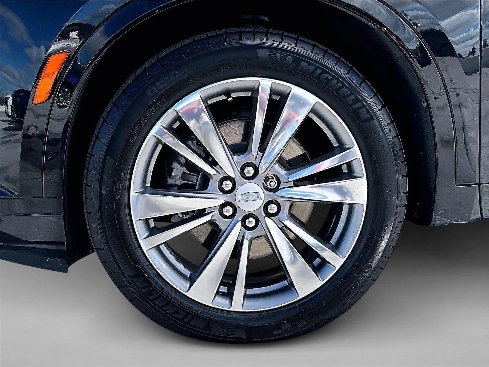 2022 Cadillac XT6 Premium Luxury