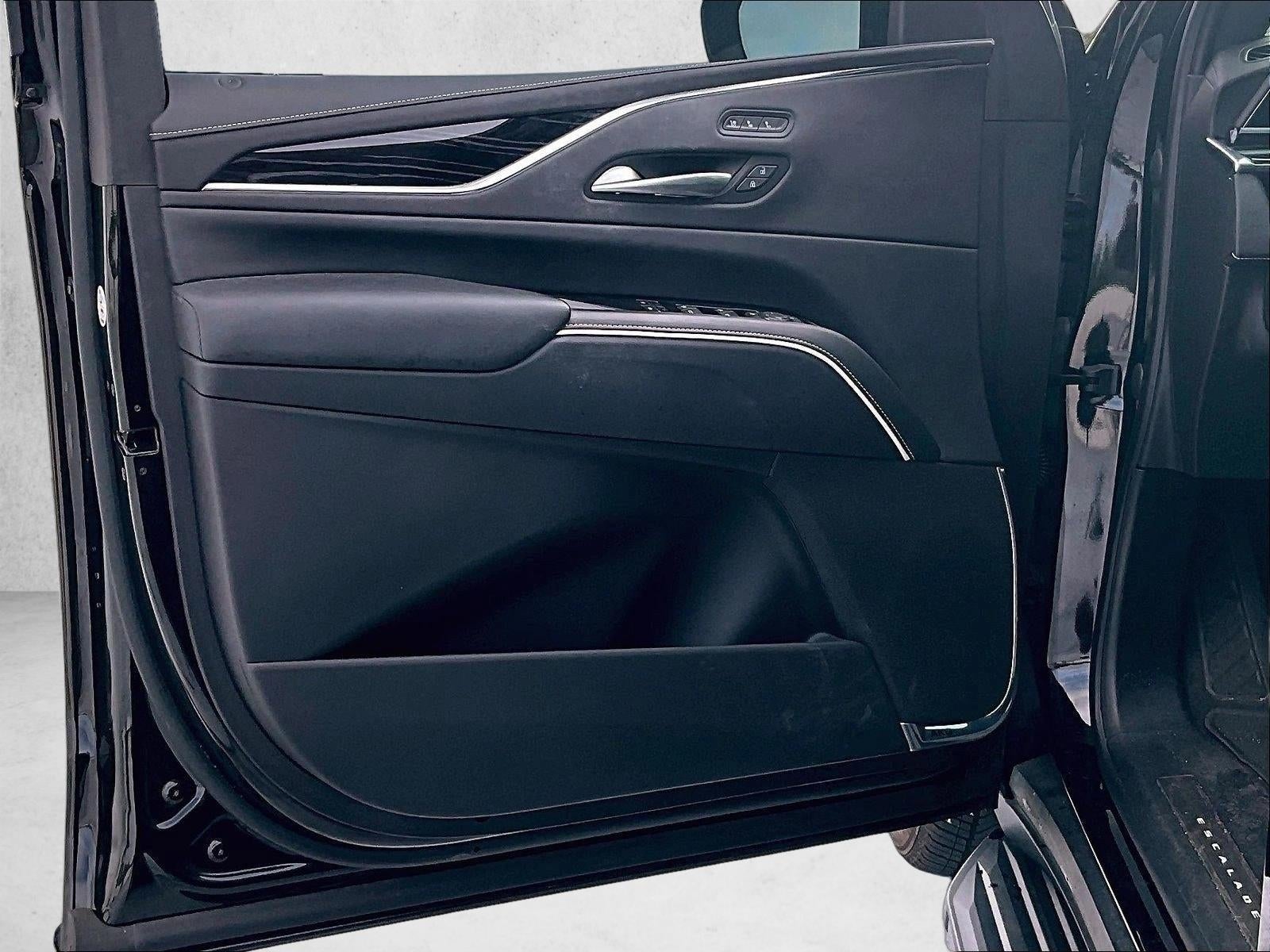 2023 Cadillac Escalade Sport