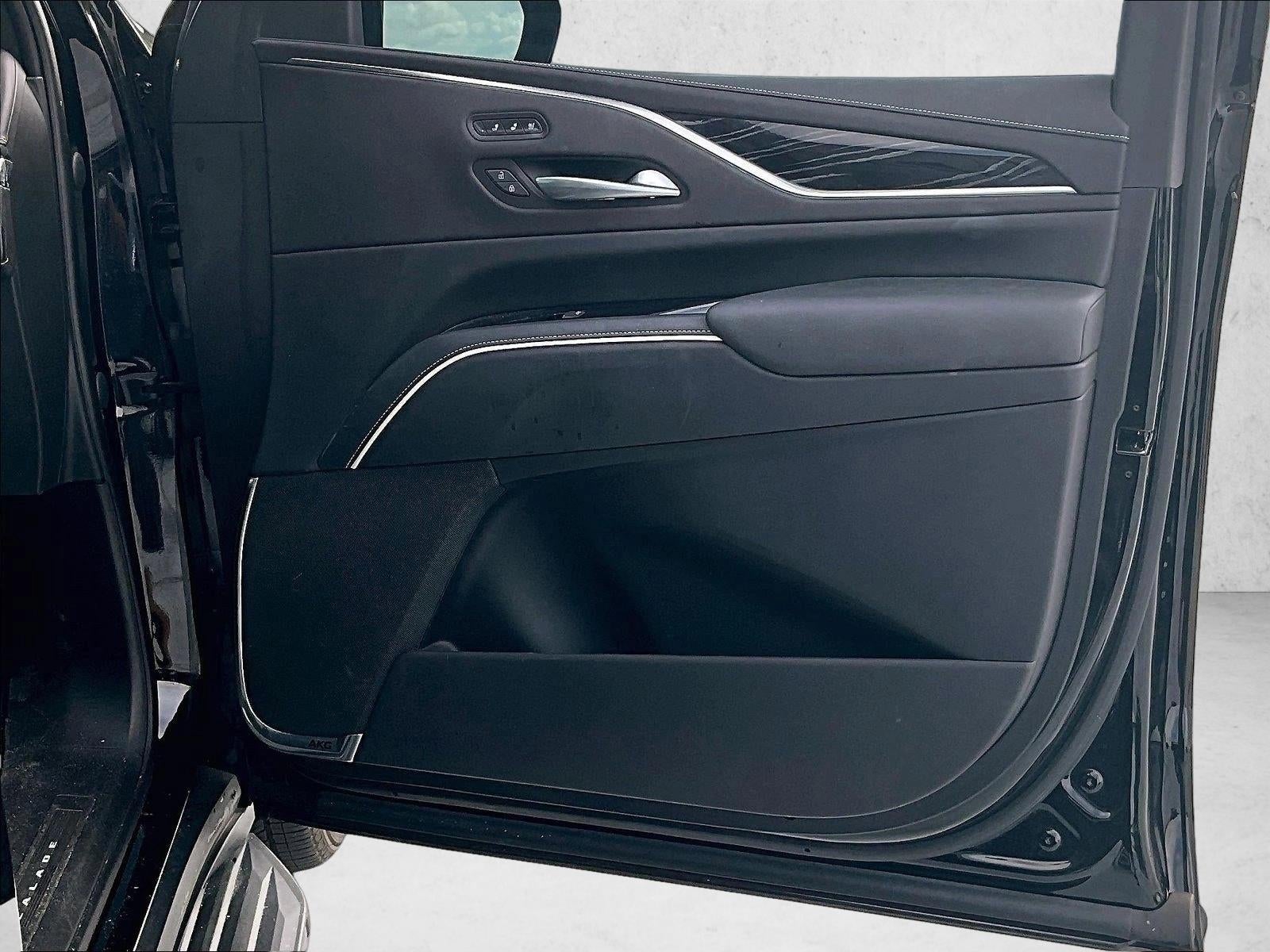 2023 Cadillac Escalade Sport