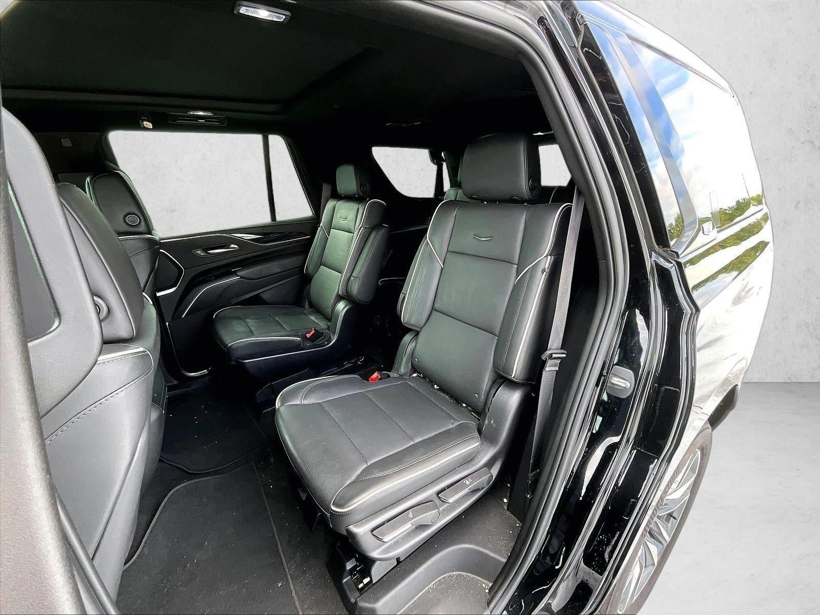 2023 Cadillac Escalade Sport