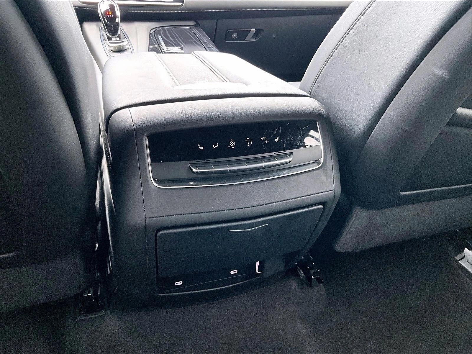 2024 Cadillac Escalade Sport