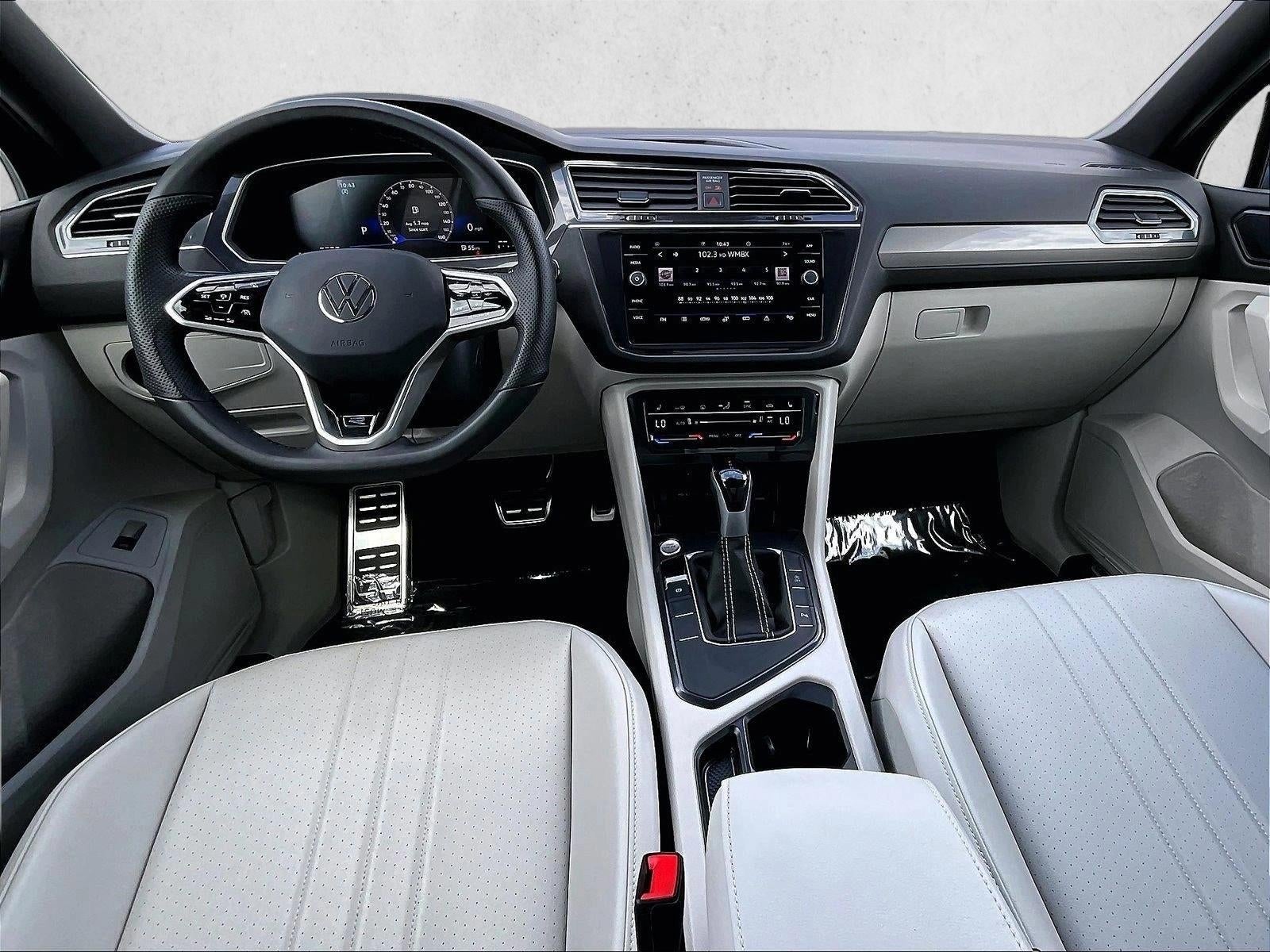 2024 Volkswagen Tiguan SE R-Line Black