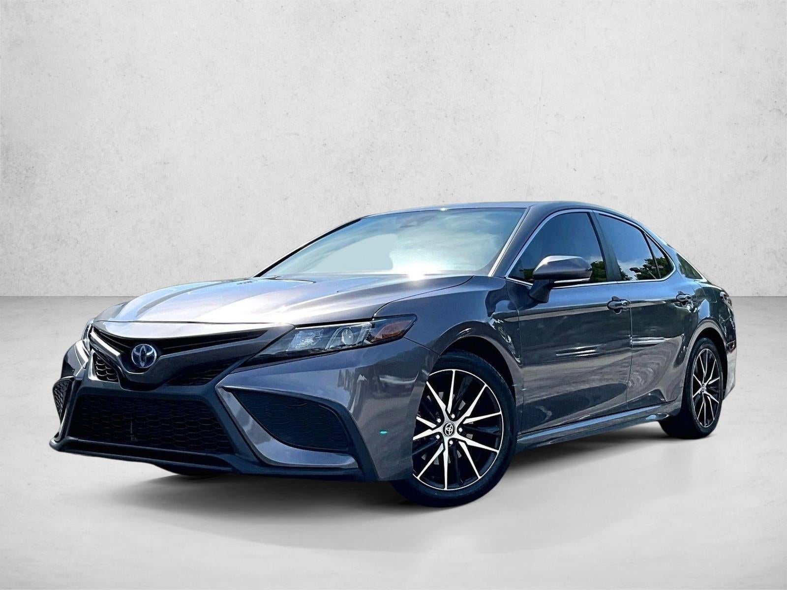 2024 Toyota Camry Hybrid SE