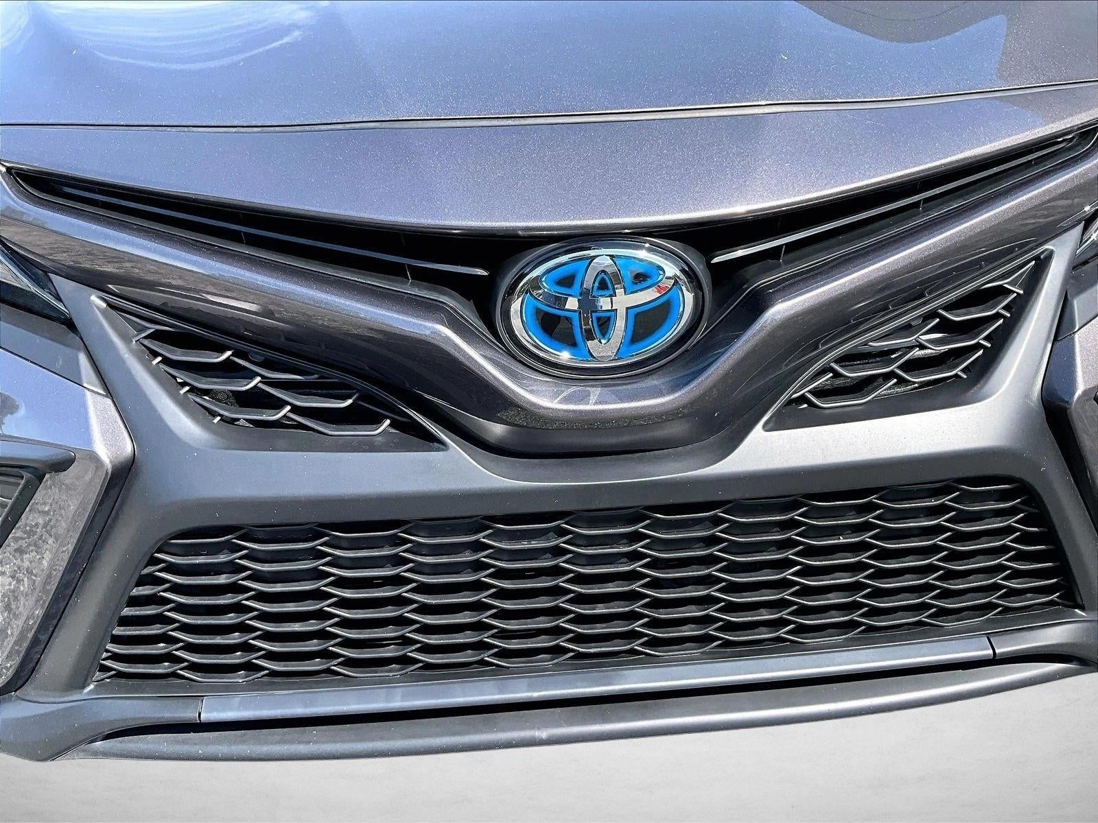 2024 Toyota Camry Hybrid SE