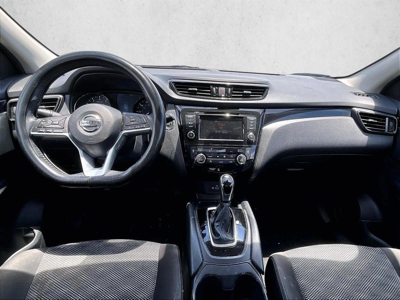 2022 Nissan Rogue Sport SV