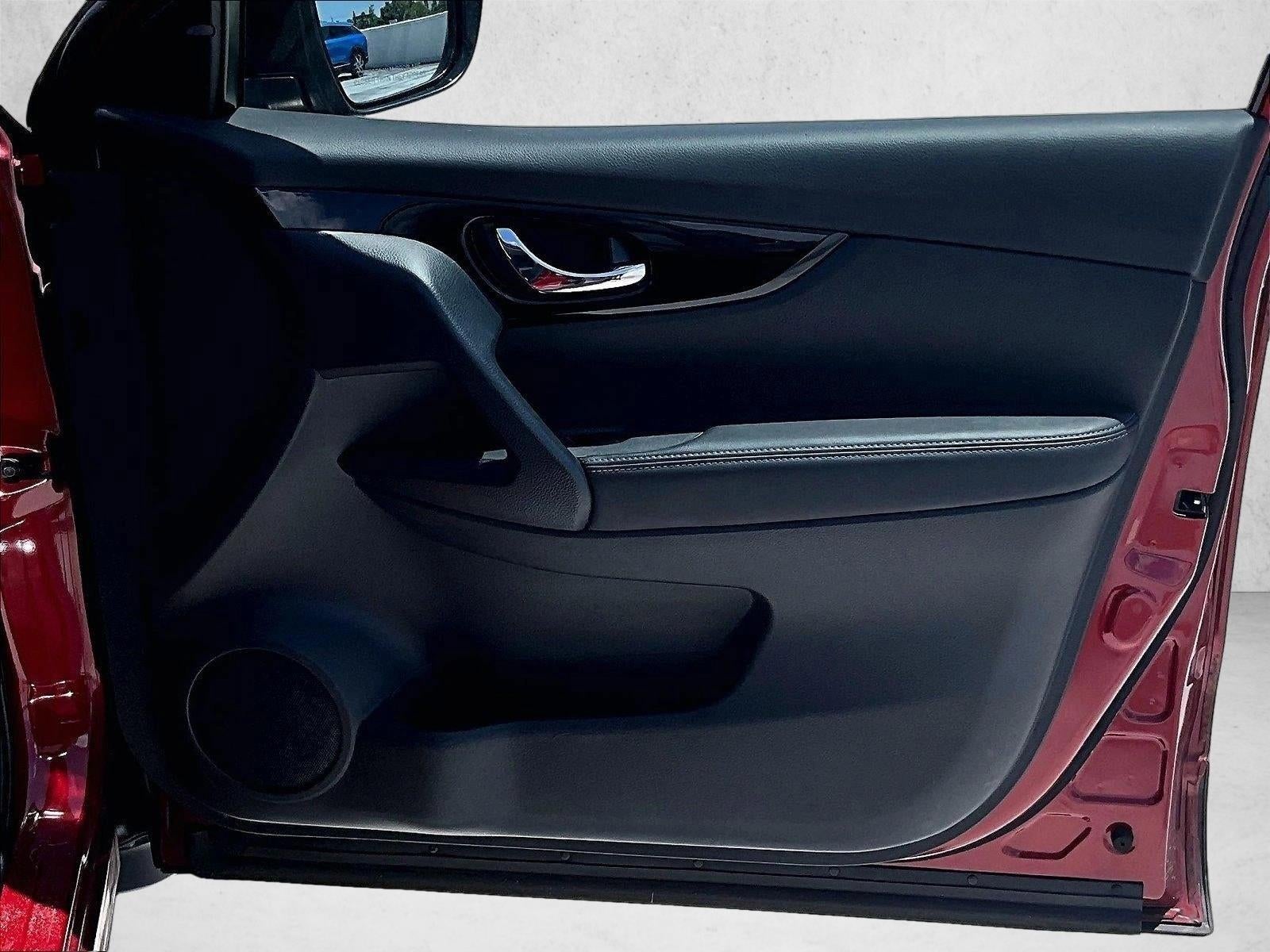 2022 Nissan Rogue Sport SV