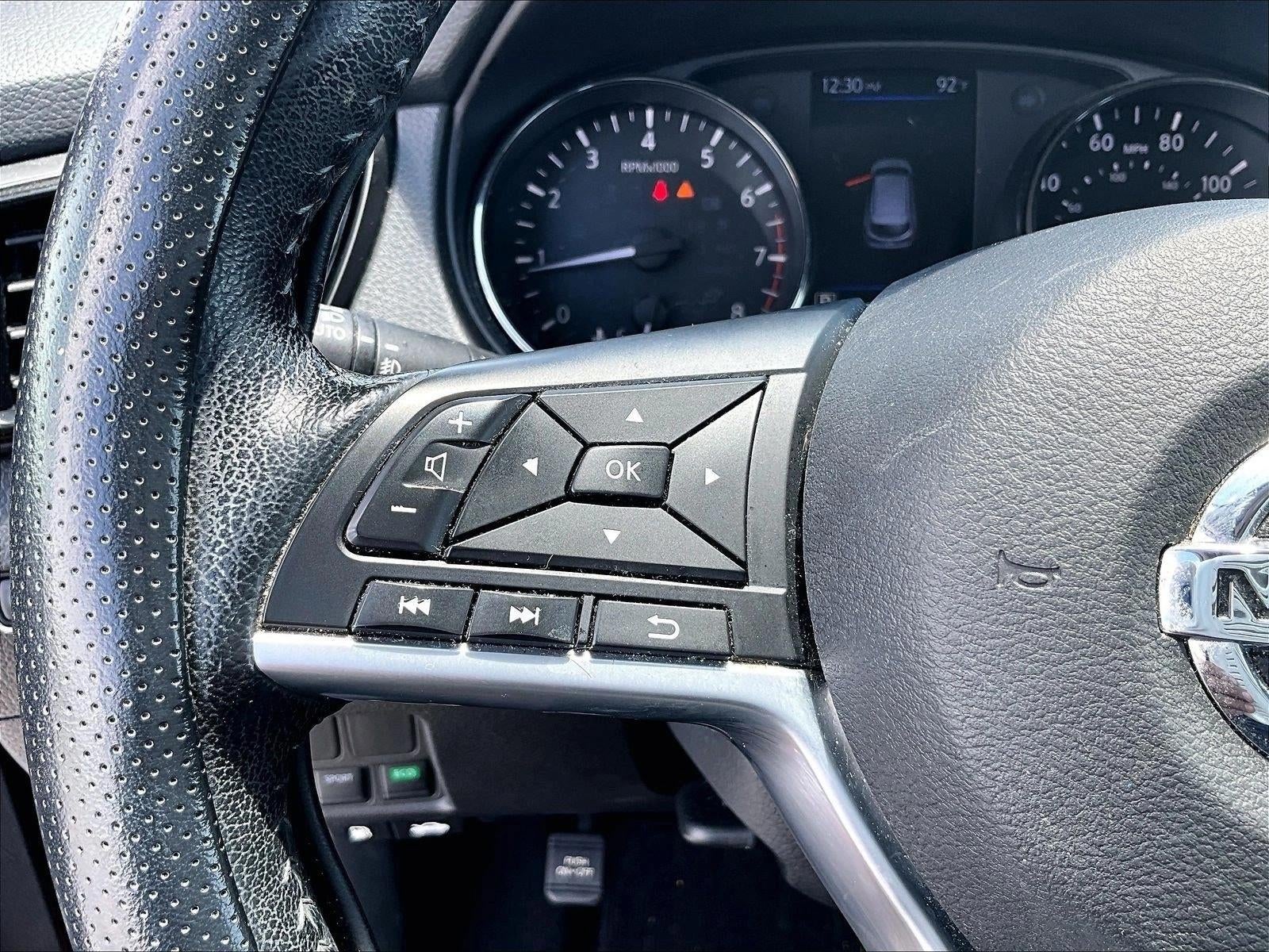 2022 Nissan Rogue Sport SV