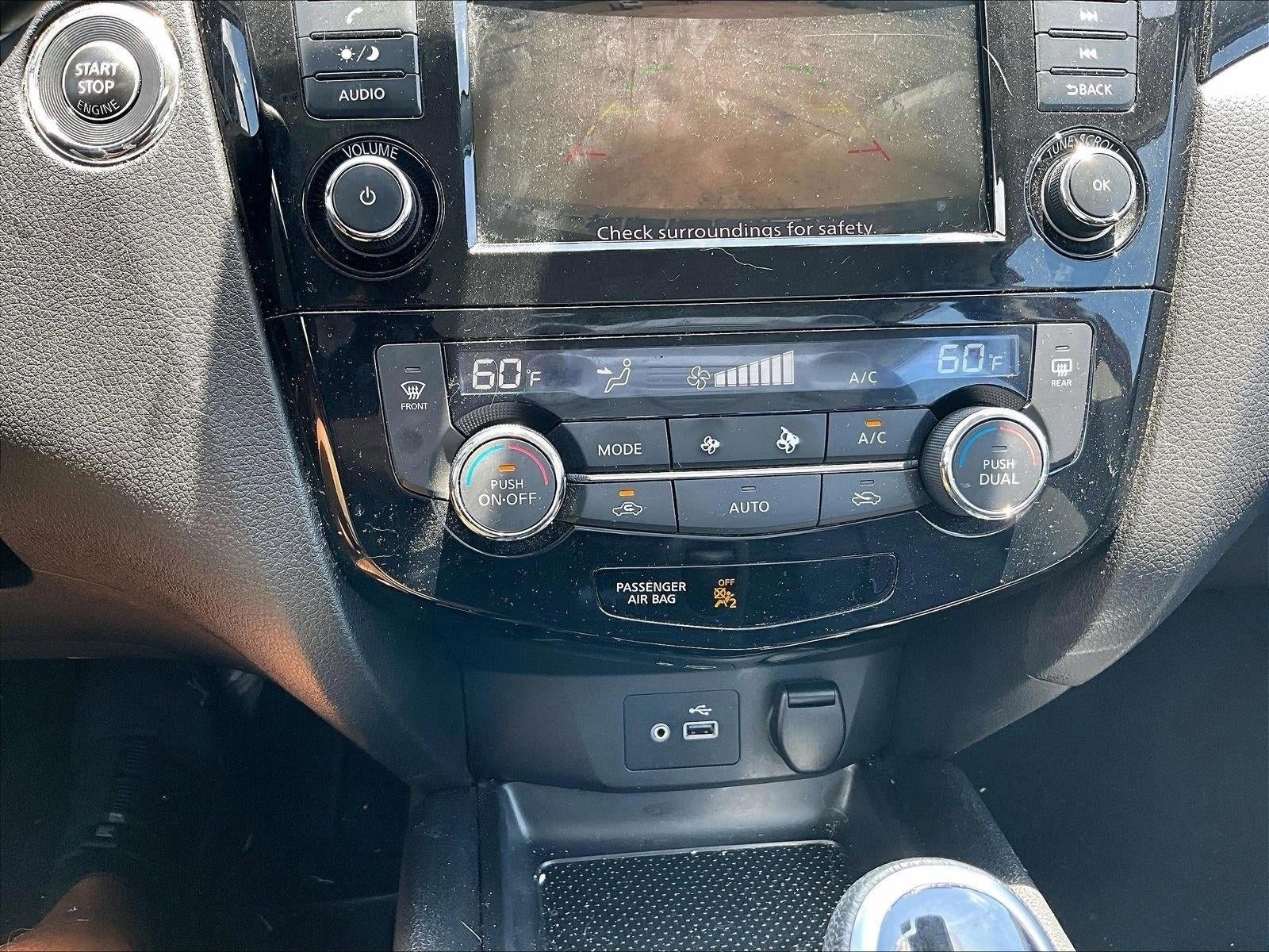 2022 Nissan Rogue Sport SV