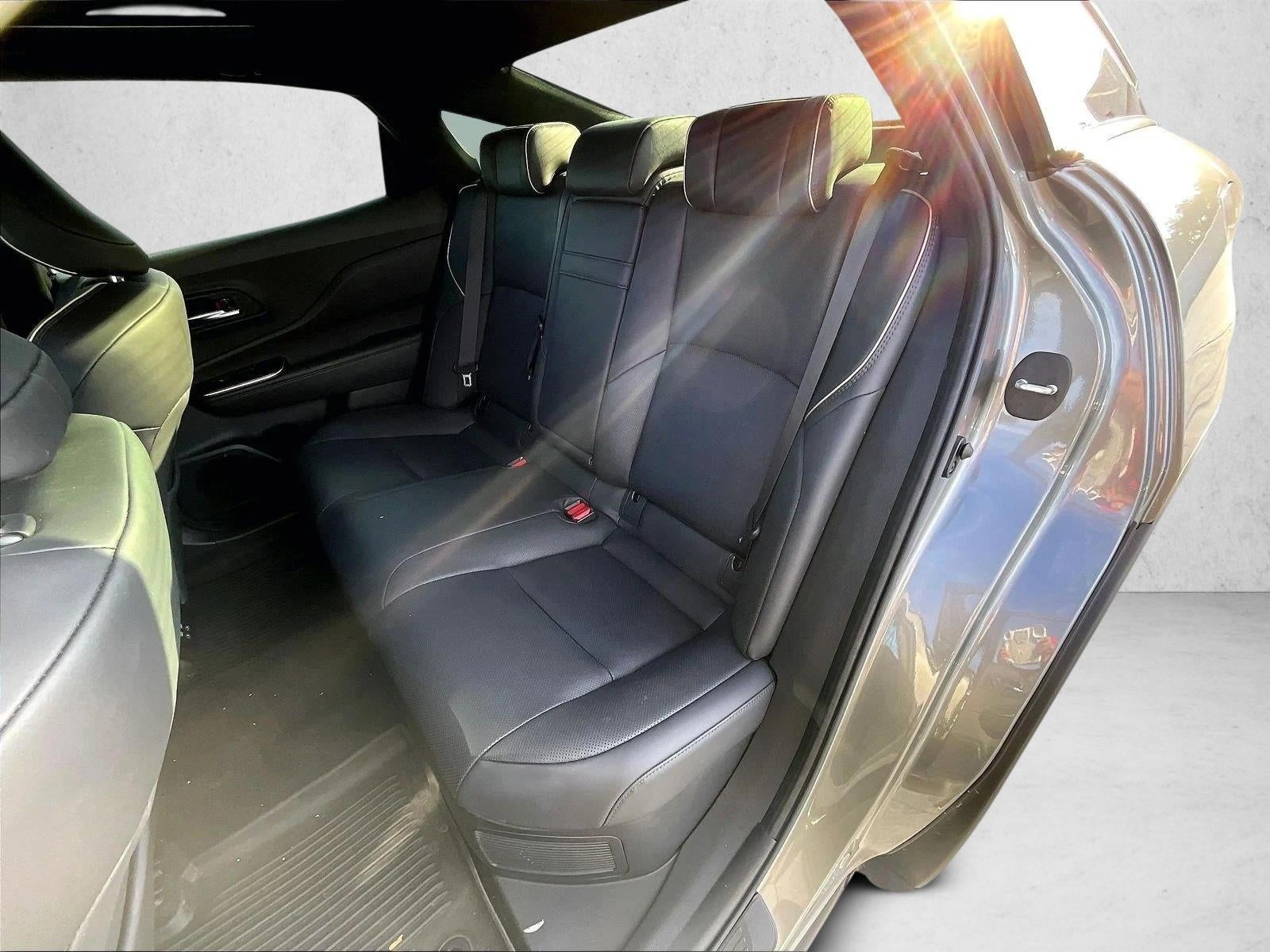 2023 Toyota Crown Platinum