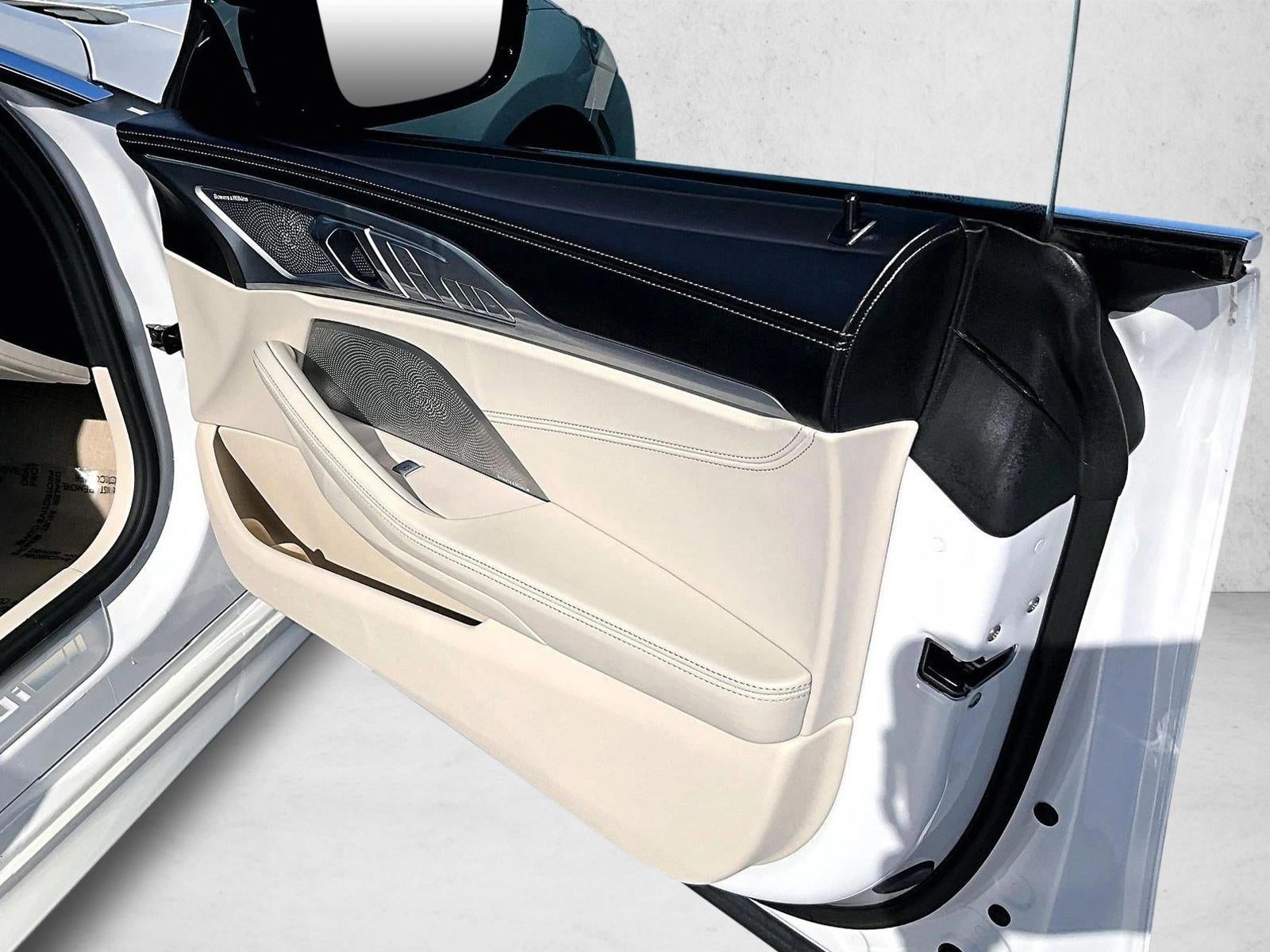 2024 BMW 8 Series M850i