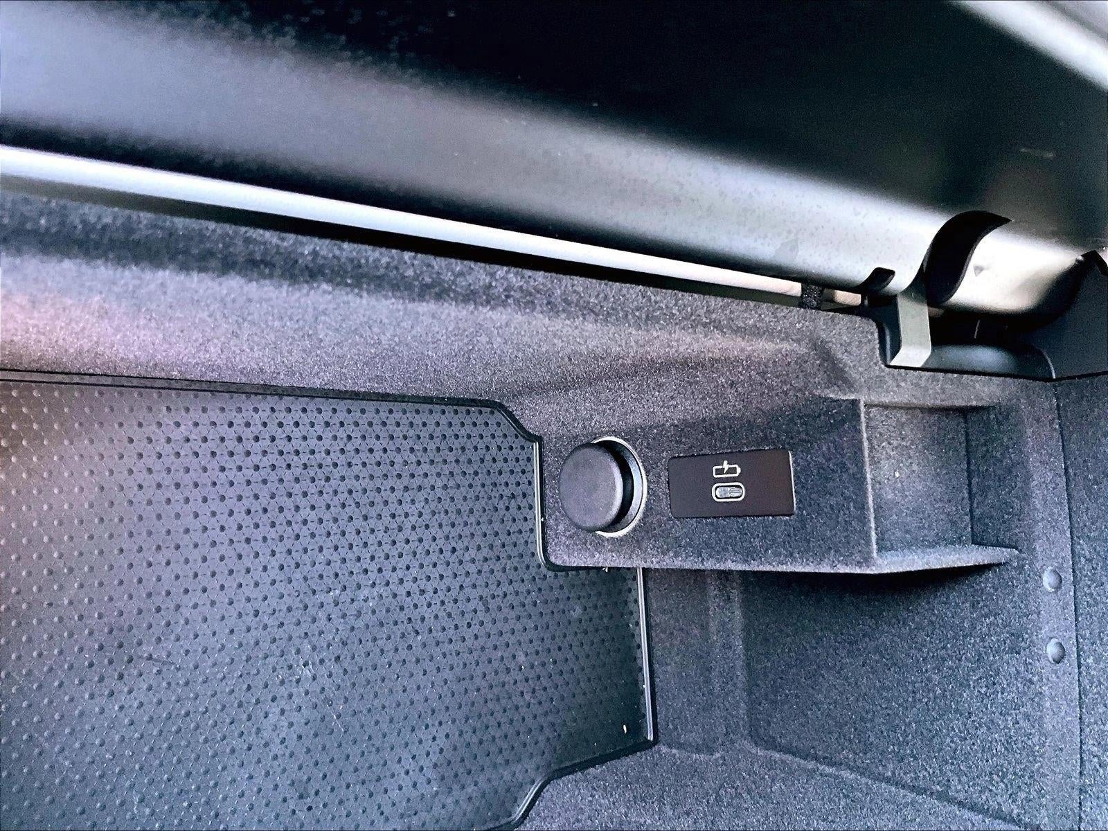 2024 BMW 8 Series M850i