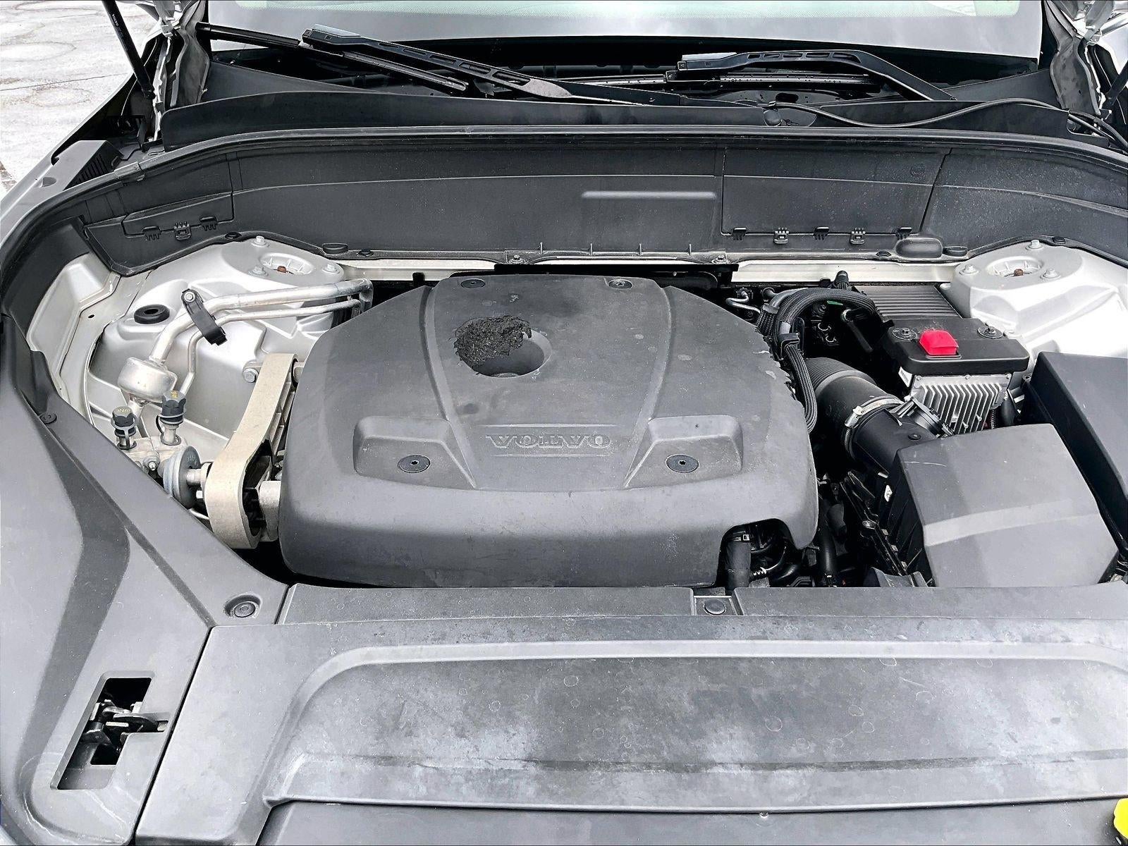 2021 Volvo XC90 Momentum