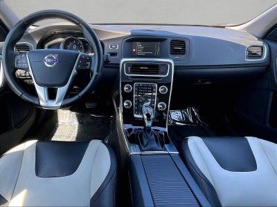 2016 Volvo S60 Cross Country T5 Platinum