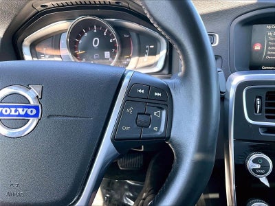 2016 Volvo S60 Cross Country T5 Platinum