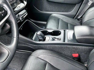 2021 Volvo XC40 Momentum