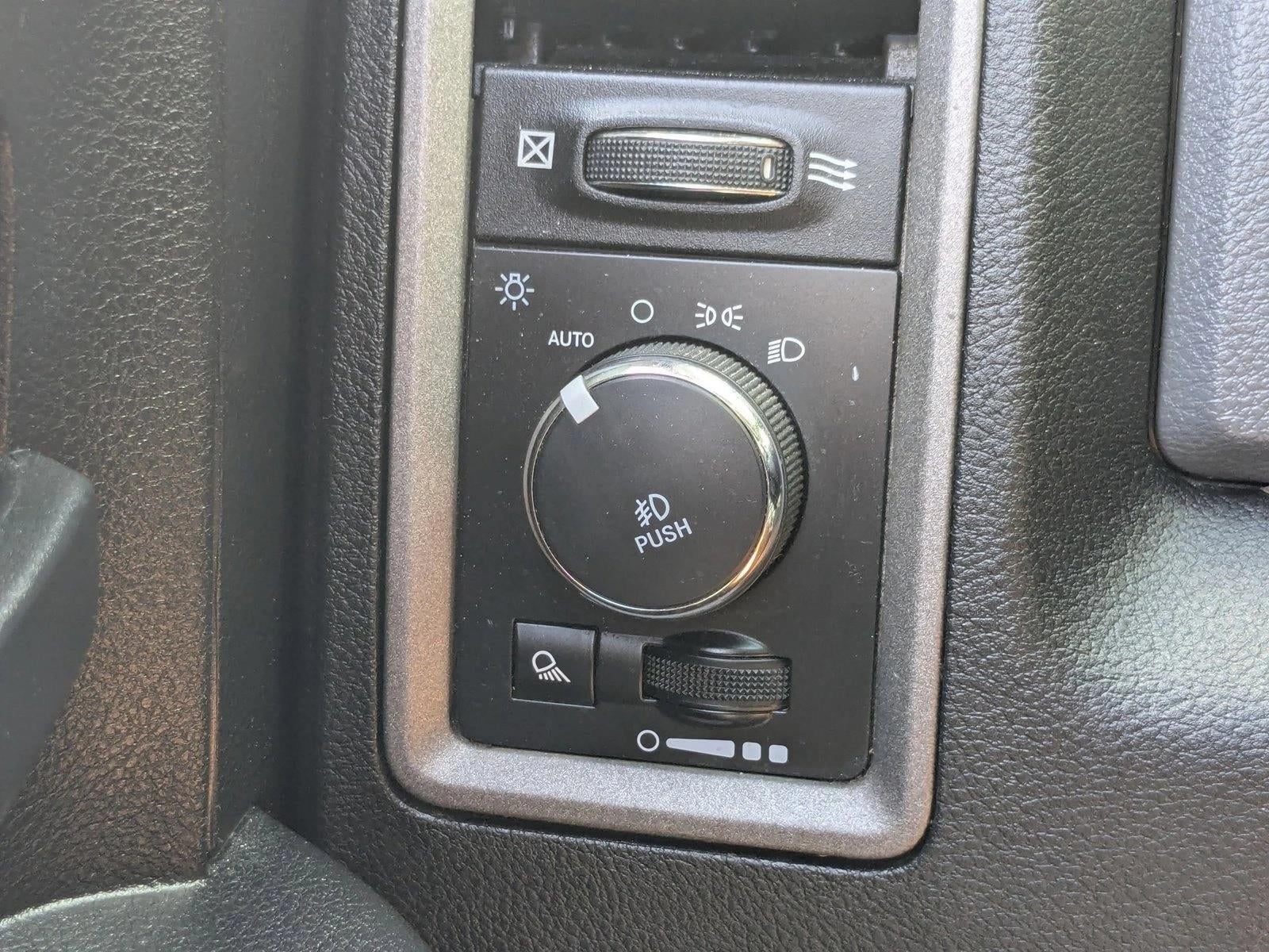 2019 RAM 1500 Classic Express Crew Cab 4x2 5'7" Box