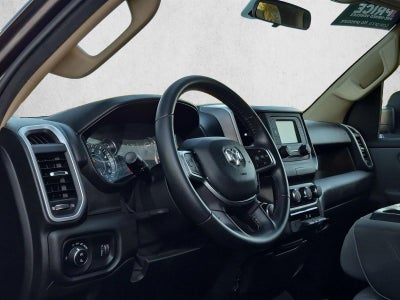 2020 RAM 1500 Big Horn Crew Cab 4x4 5'7" Box