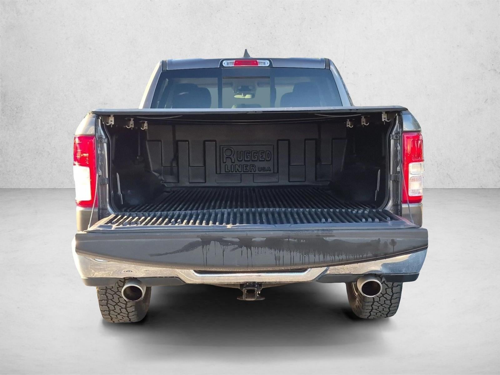2020 RAM 1500 Big Horn Crew Cab 4x4 5'7" Box