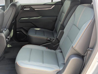 2025 GMC Acadia AT4