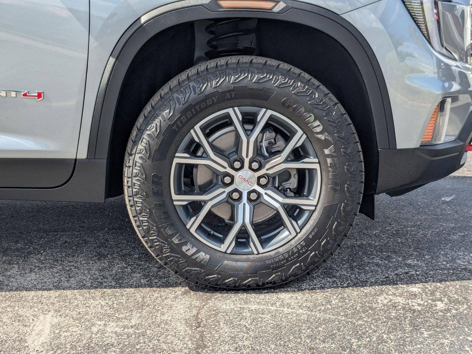 2025 GMC Acadia AT4