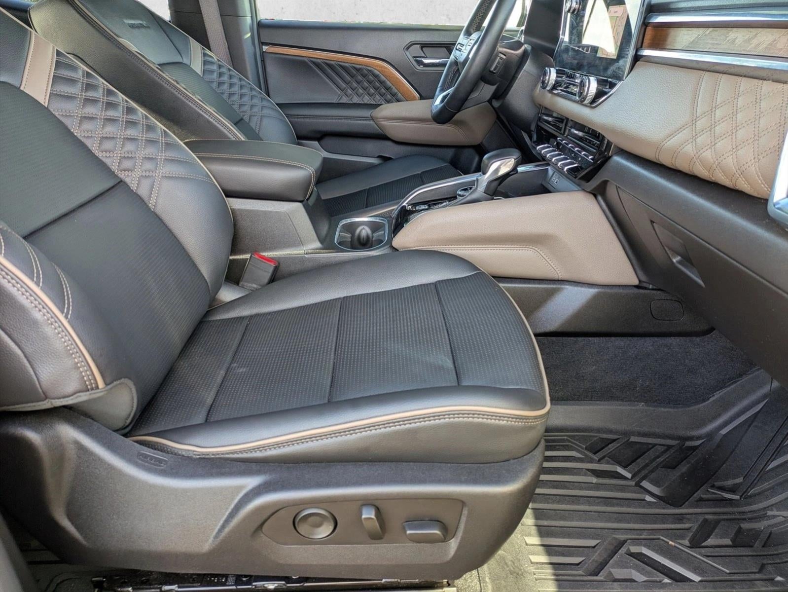 2023 GMC Canyon Denali