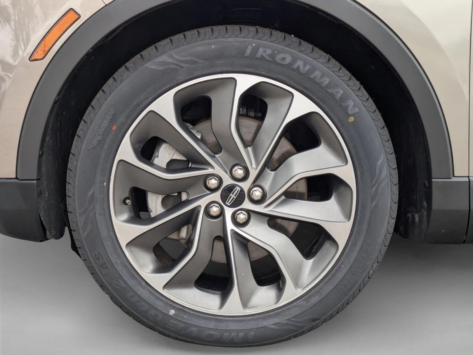 2021 Lincoln Nautilus Reserve