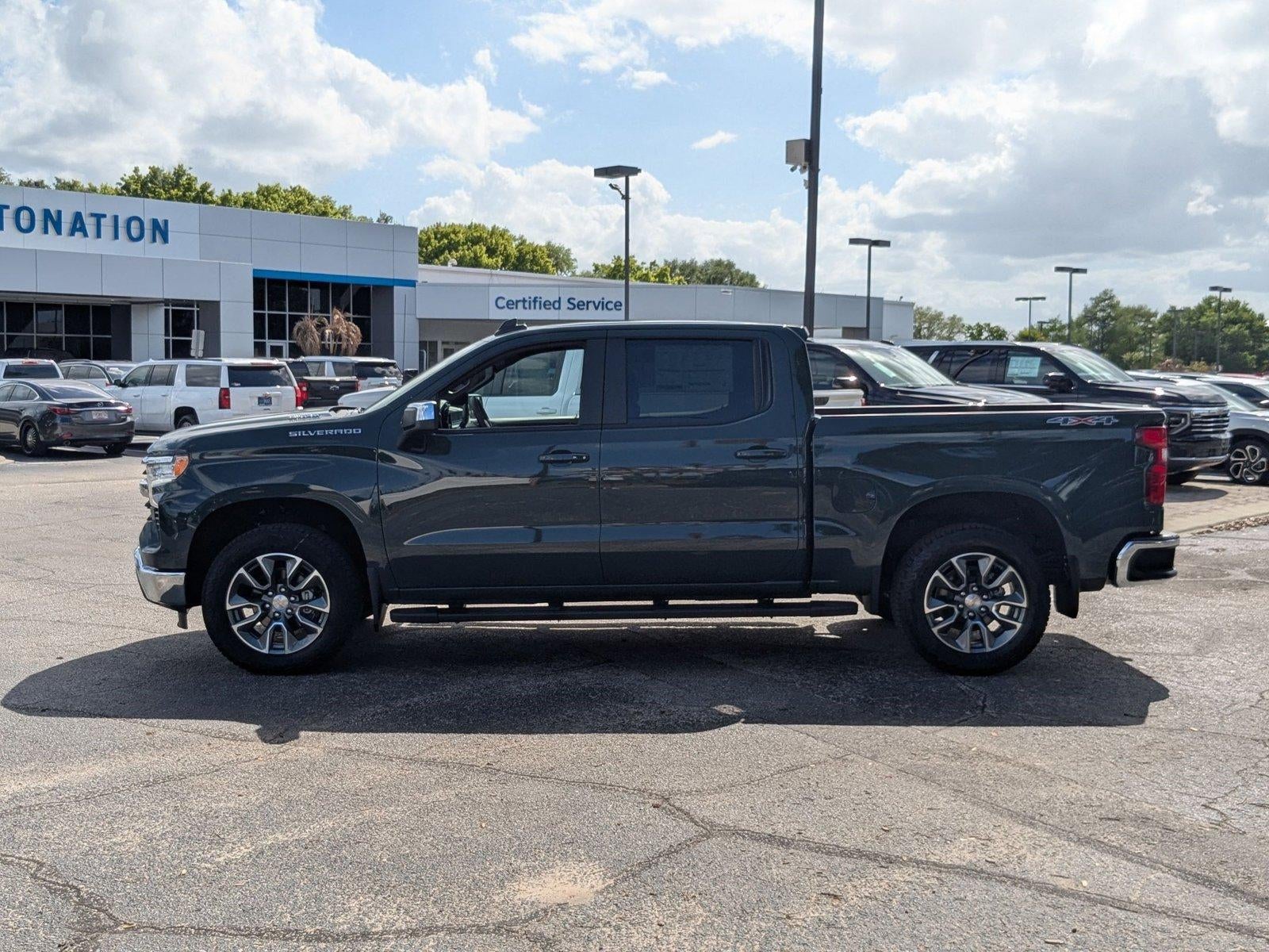 2025 Chevrolet Silverado 1500 LT