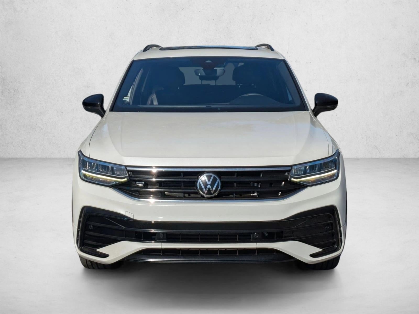 2022 Volkswagen Tiguan SE R-Line Black