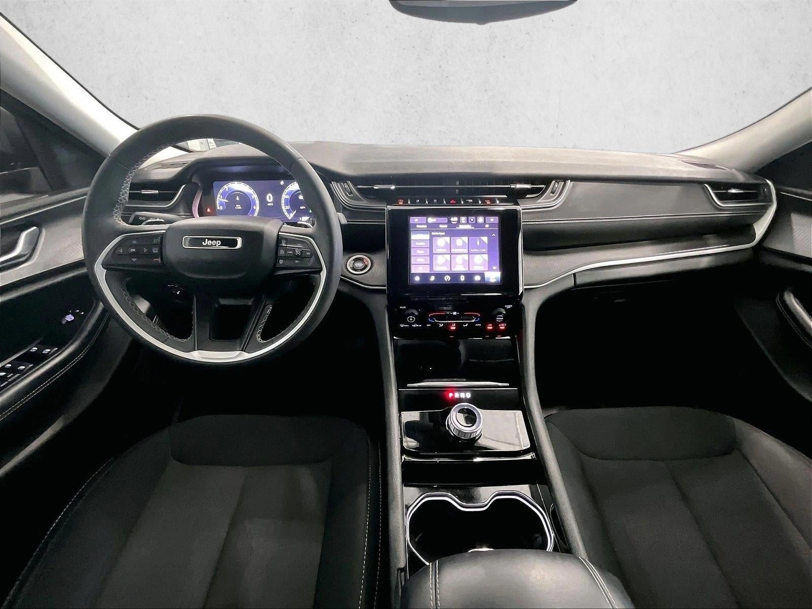 2023 Jeep Grand Cherokee Laredo