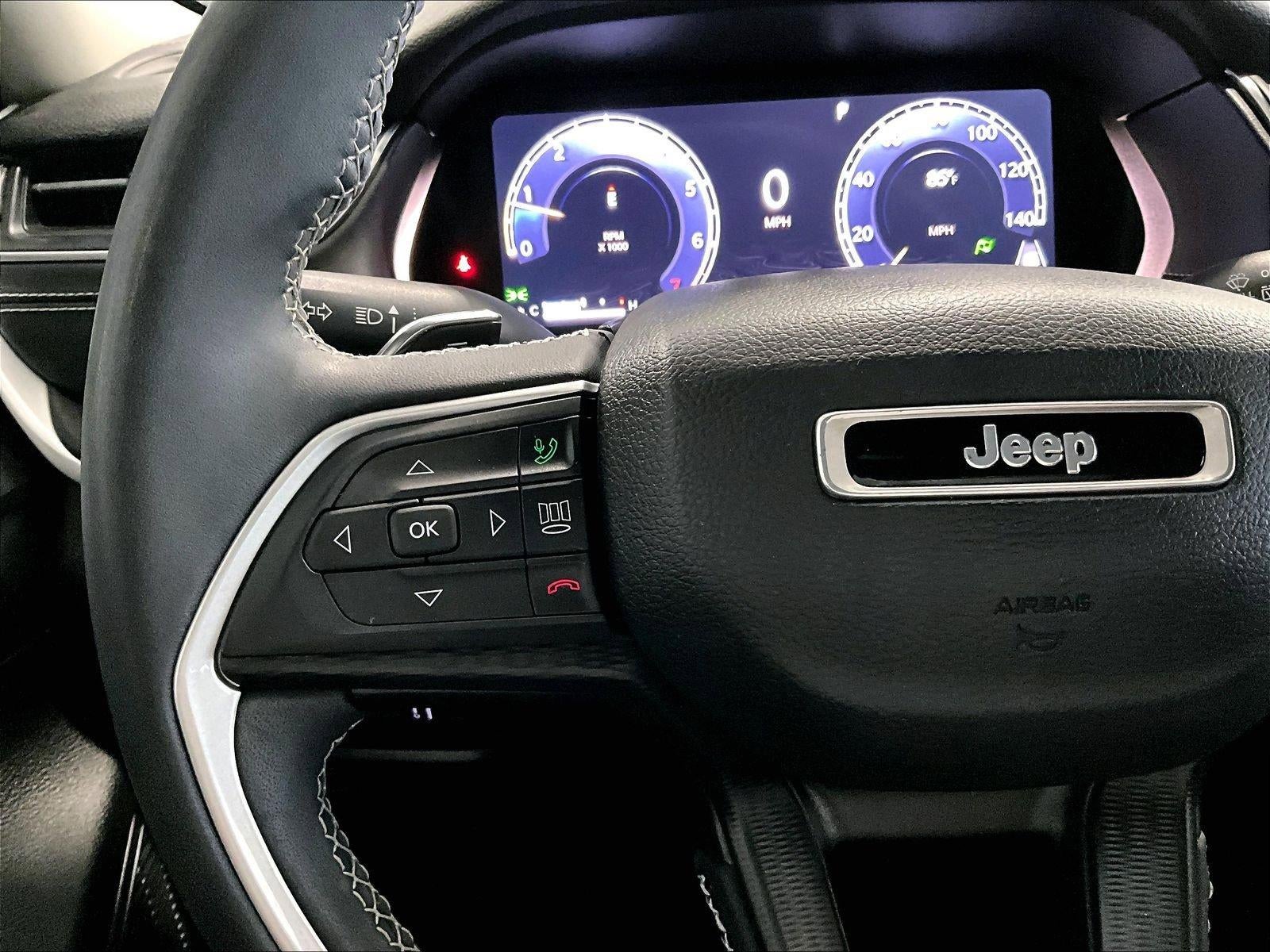 2023 Jeep Grand Cherokee Laredo