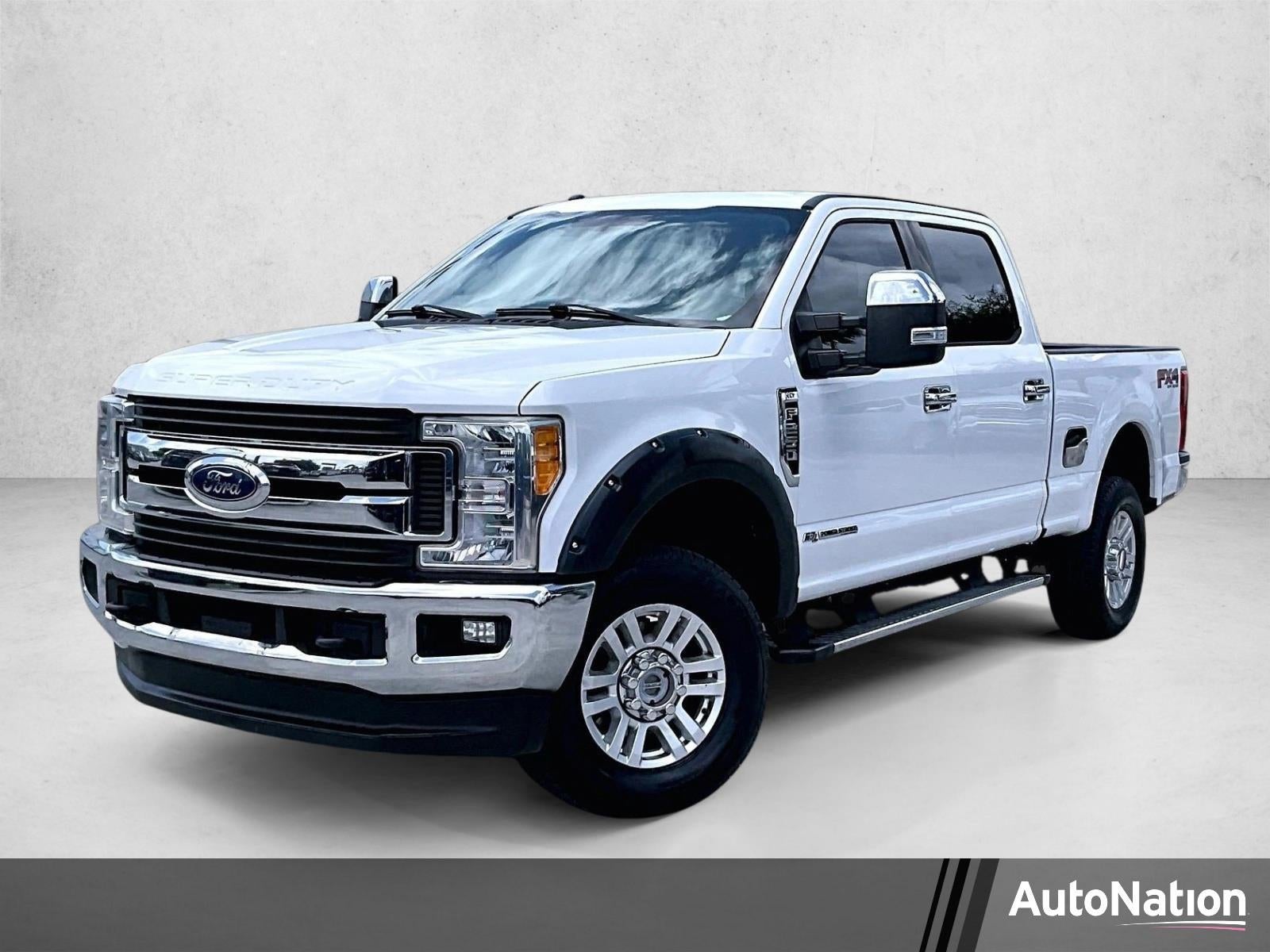 2017 Ford Super Duty F-250 SRW Lariat