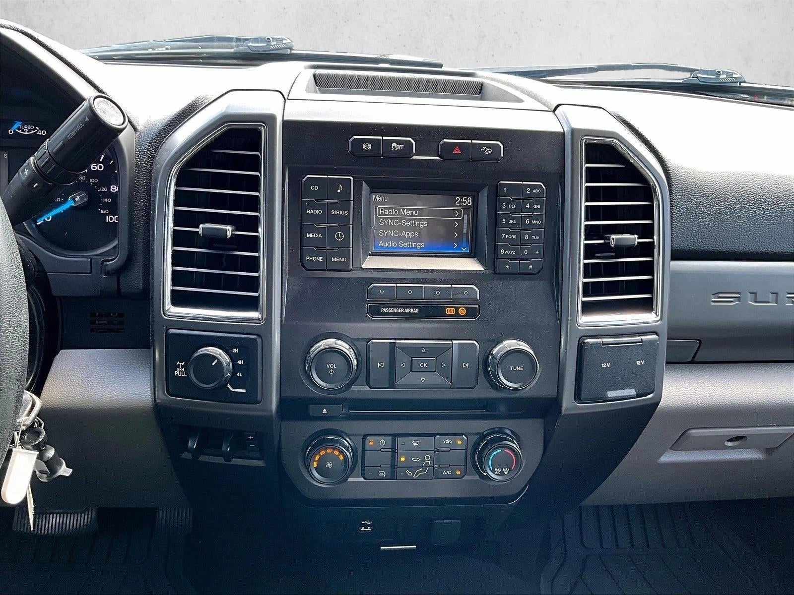 2017 Ford Super Duty F-250 SRW Lariat