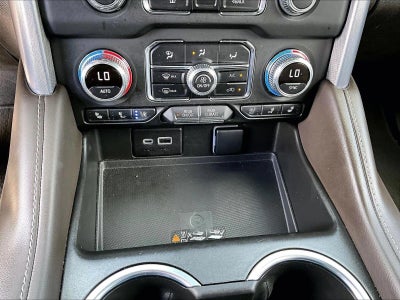 2022 GMC Yukon XL SLT