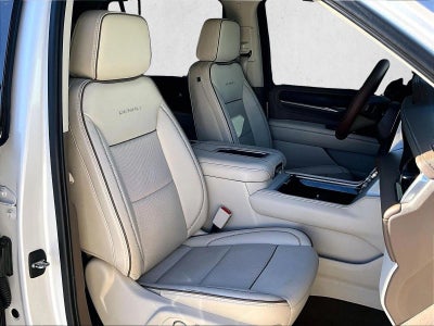 2021 GMC Yukon XL Base