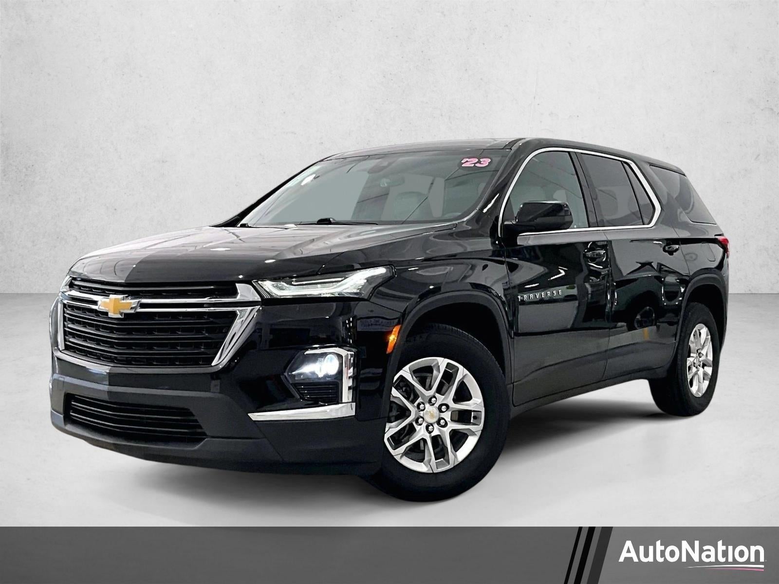 2023 Chevrolet Traverse LS