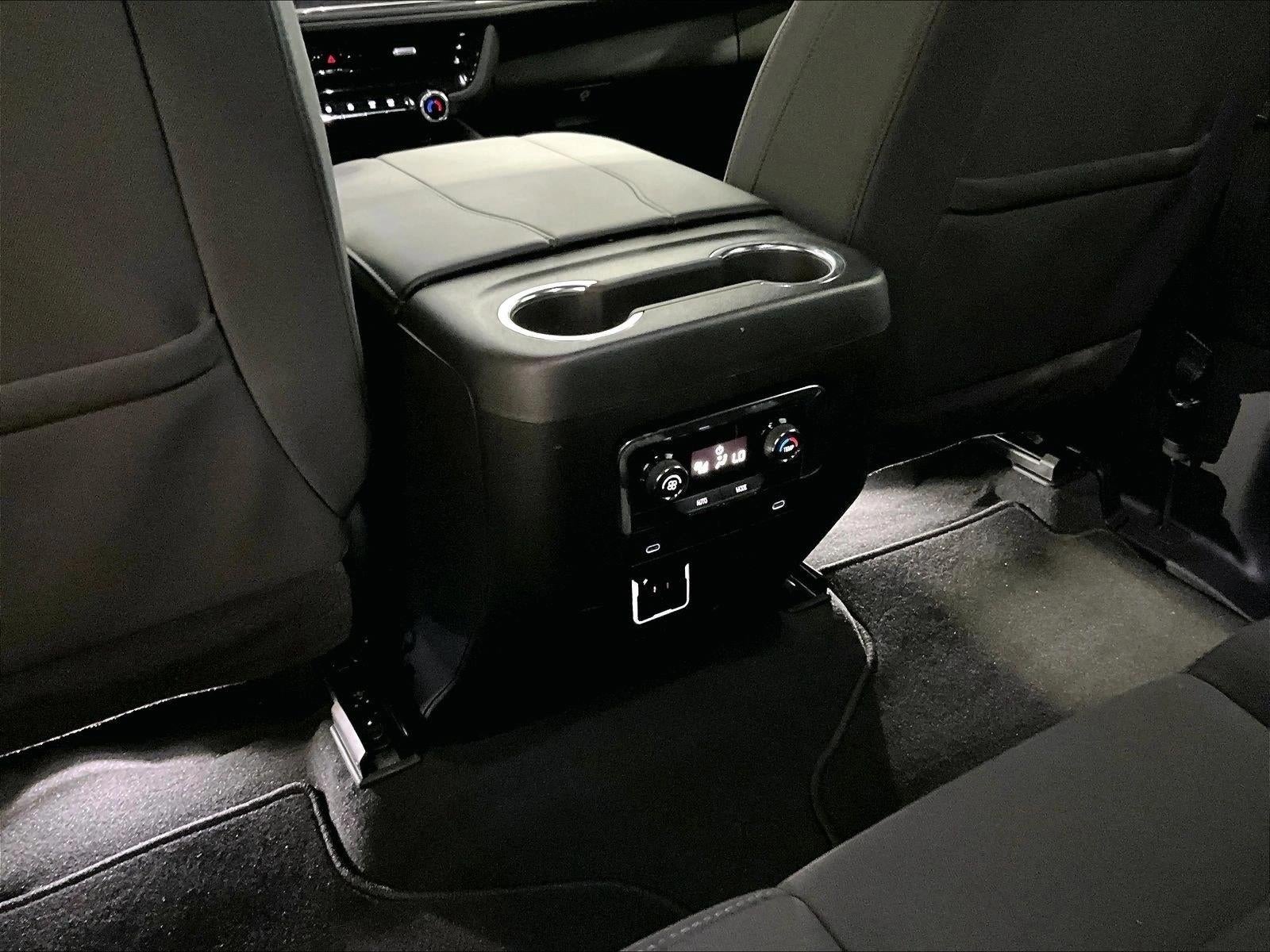 2025 Chevrolet Tahoe LS