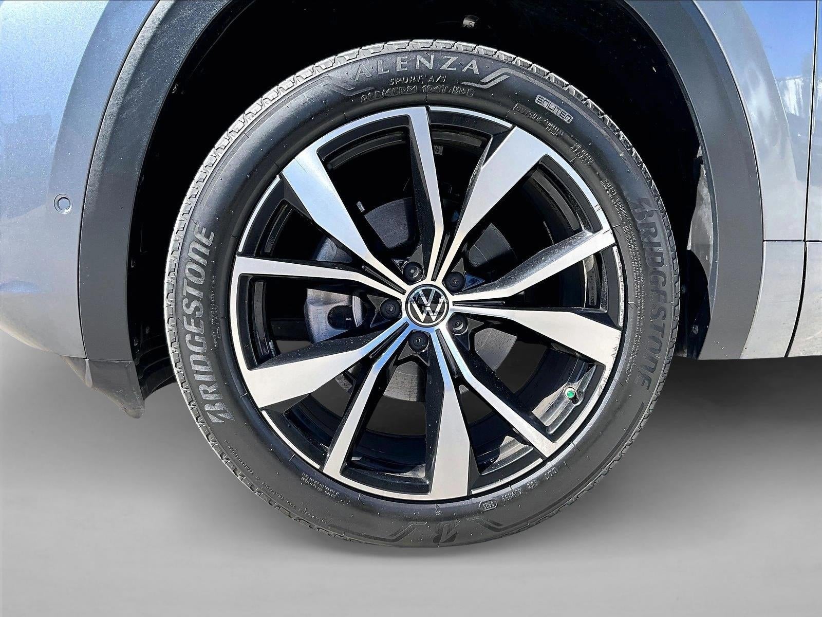 2024 Volkswagen Atlas 2.0T SEL Premium R-Line