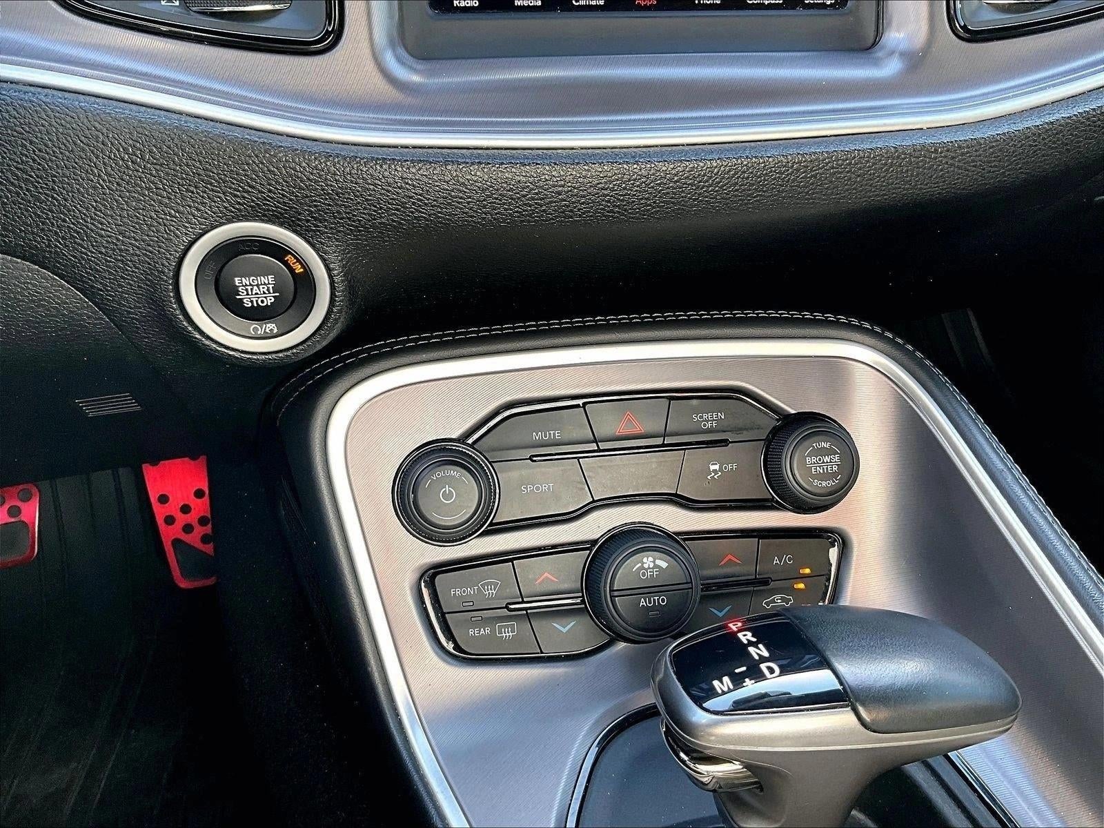 2019 Dodge Challenger SXT