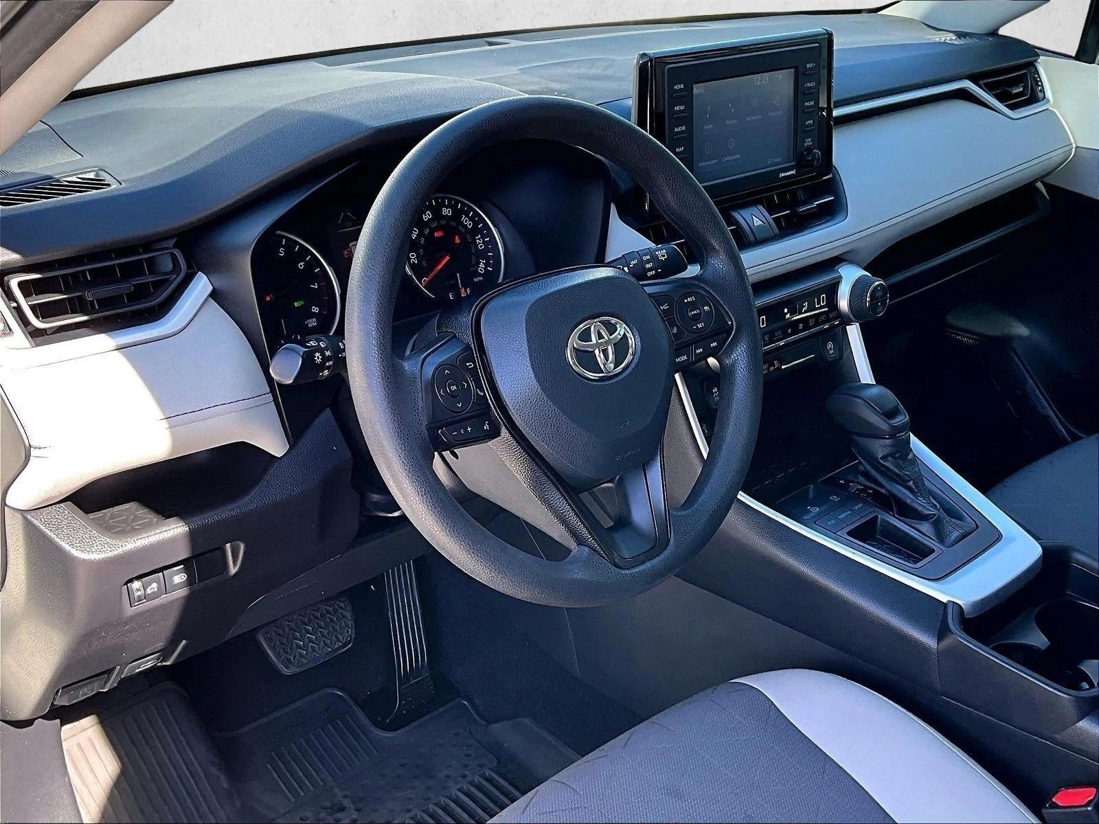 2020 Toyota RAV4 XLE